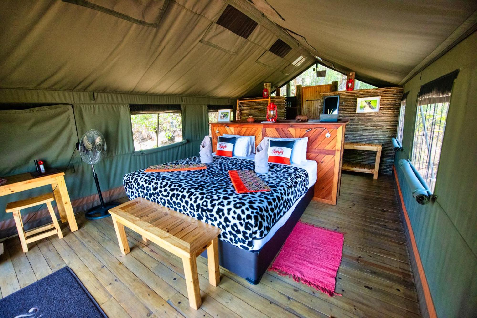 Semowi Lodge And Campsites Mirapene Room photo