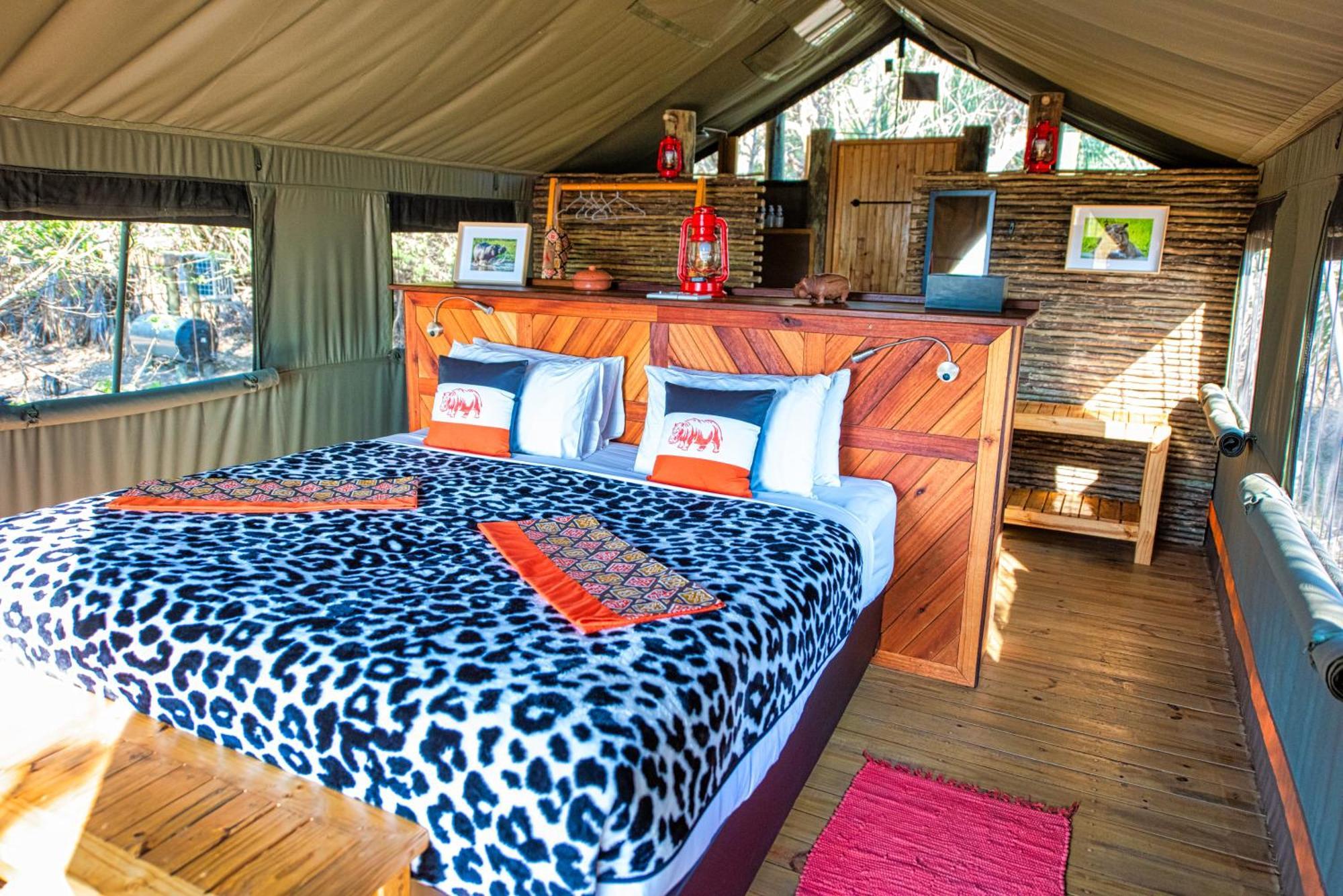 Semowi Lodge And Campsites Mirapene Room photo